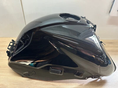 UN RESERVOIR ESSENCE NOIR MOTO YAMAHA MT09 MT 09 MT-09 TRACER 1RC - Photo 1/4
