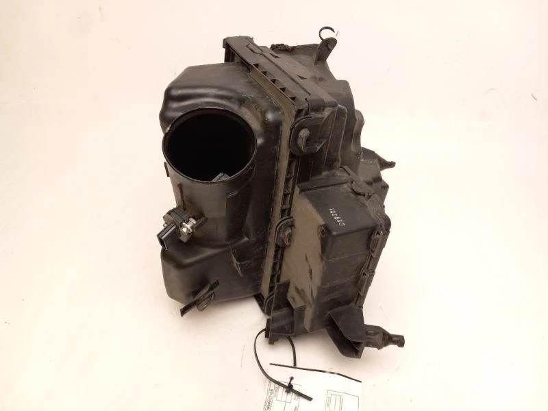 AIR INTAKE CLEANER fits NISSAN QUEST 2012 - 2017 - Image 4 of 4