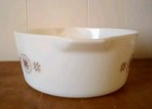 Vintage Pyrex Town and Country Cinderella 475 2.5 QT Mixing Bowl  — photo 4