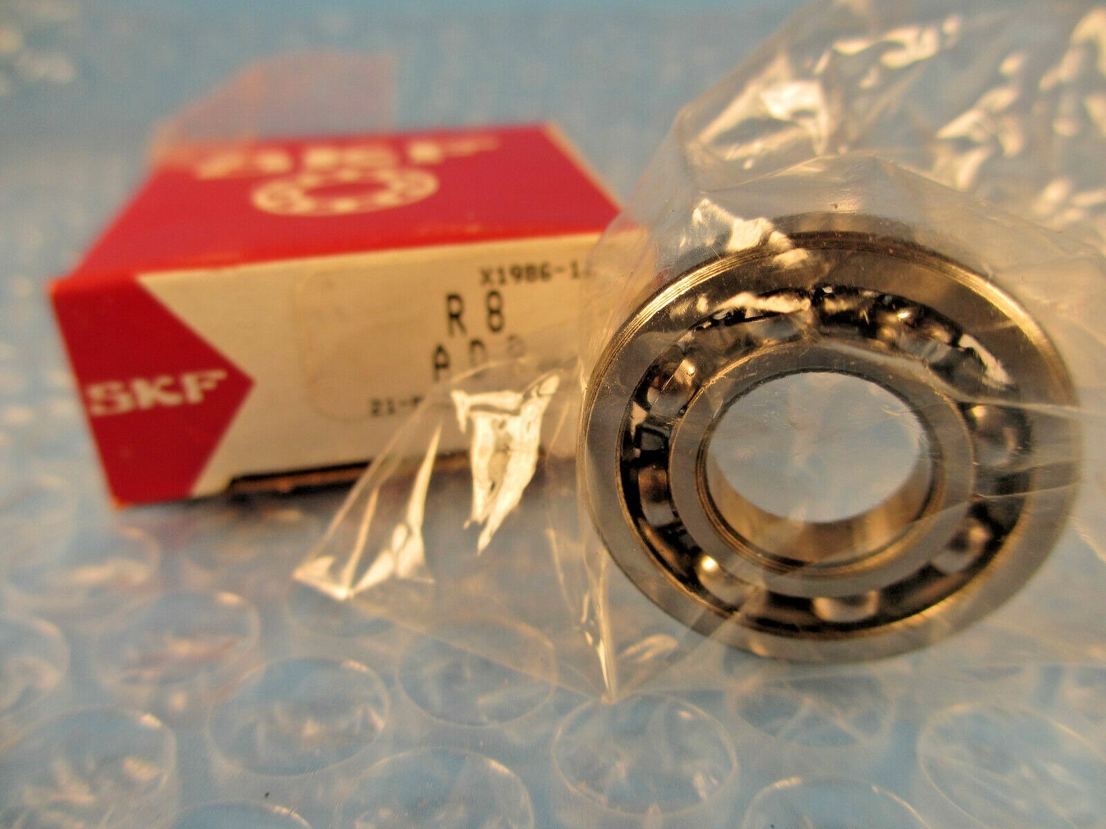 SKF R8 Single Row Radial Steel Bearing, (NTN, NSK, Koyo, MRC) | eBay