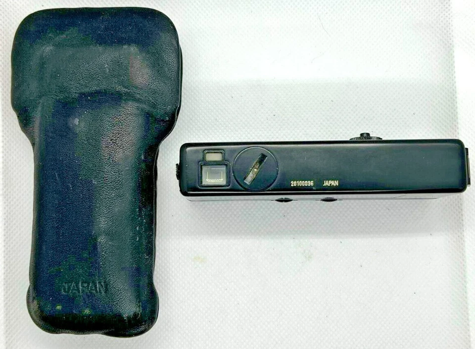 Mini cámara espía eléctrica Yashica Atoron con estuche Foto 2 de 4