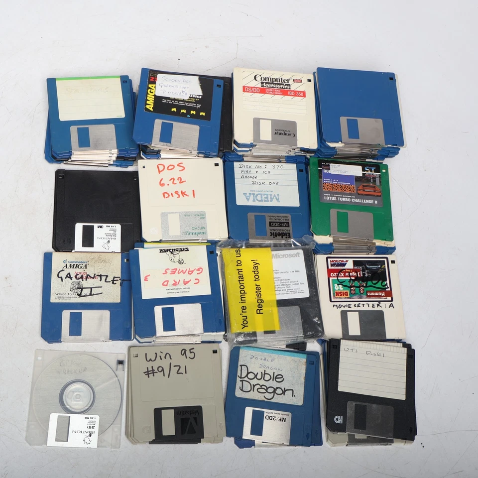 LOTE A GRANEL de 200+ - Disquetes de 3,5" juegos/programas tal vez algunos espacios en blanco Foto 4 de 4