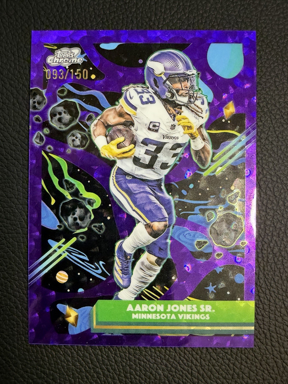 2025 Topps Chrome Cosmic Aaron Jones Sr Vikings Purple Nebula /150 Color Match