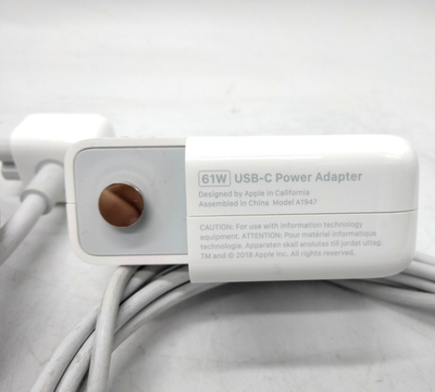 Apple USB-C Macbook charger 61W Air Pro A1706 A1708 A1989 a1718