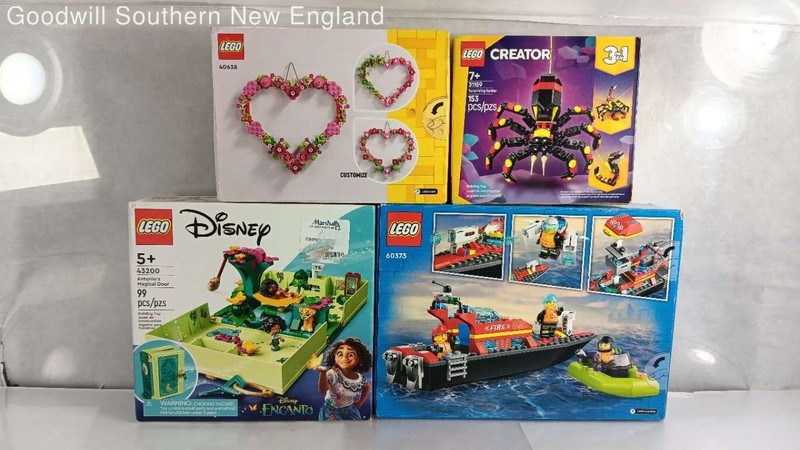 Sealed Lego Set Lot W/ Fire Rescue Boat, Heart Ornament, Surprising Spider + #6