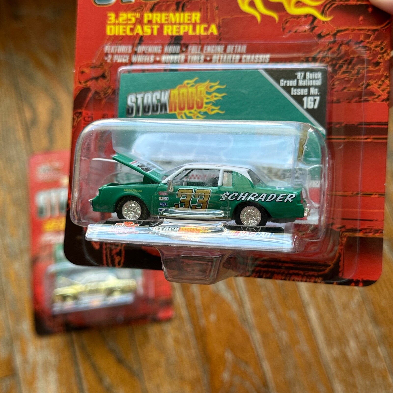 Picture 4 of 6