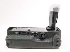 Vello BG-C9 Battery Grip for Canon 5D Mark III