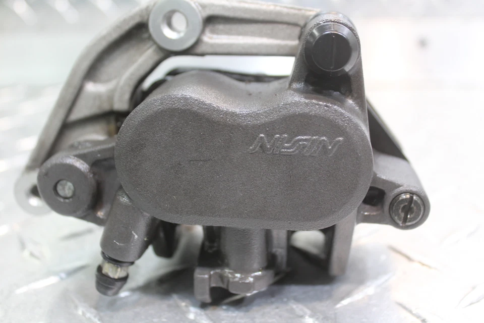 Pinza de freno delantera derecha Honda CBR600F3 1996 45250-MAL-601 Foto 4 de 4