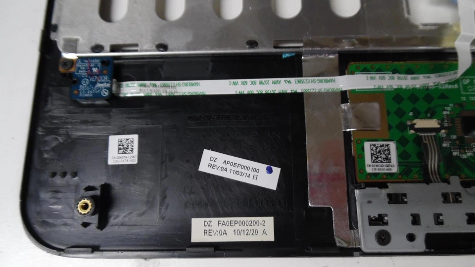 OEM Dell Mini 1090 - Reposamanos con panel táctil y botones - 9J8XY 09J8XY Foto 4 de 4