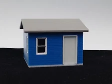 1:64 13'4"x14'10" Blue Standalone Office/Guard Shack-Matt's Model Building