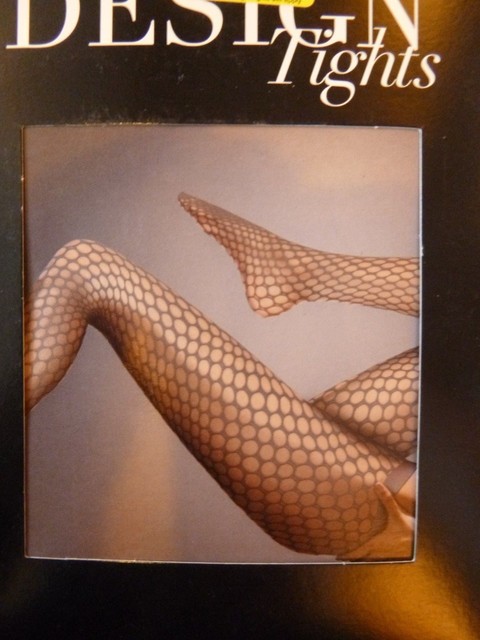 fishnet under jeans trend