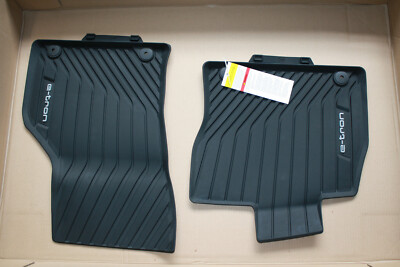 Audi VAG OEM A3 Cabrio e-tron Gummimatte Matten Allwetterfussmatten 8V1061221A