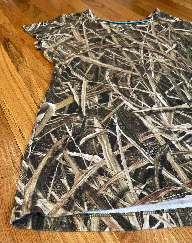 Mossy Oak Shadow Grass Blades Women's Camo Short Sleeve T-Shirt (12-14) - Image 2 of 4