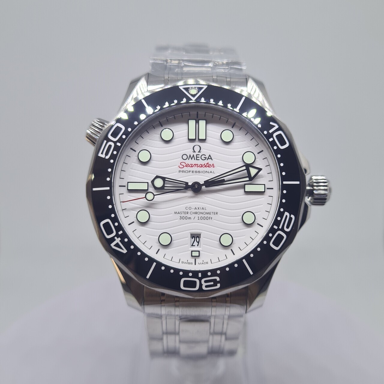 Omega Seamaster Diver Co-Axial Master Chronometer