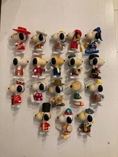 Lot de 18 figurines Snoopy Mc Donald’s 1999