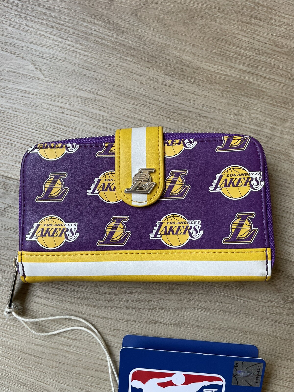 Picture 3 of 4