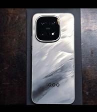 Vivo IQOO 15 12GB 256GB Grey SIM-Free, Excellent Condition From Japan