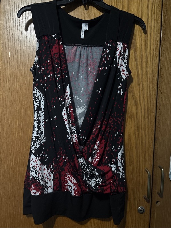 Women’s Studio Y Size Small Top Multicolor, Black, Red, White