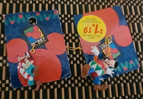 Vtg 1990-2005 Disneyland Pinbacks,mini ornaments, Park Pass Lanyard&Keychain Lot - Picture 4 of 9