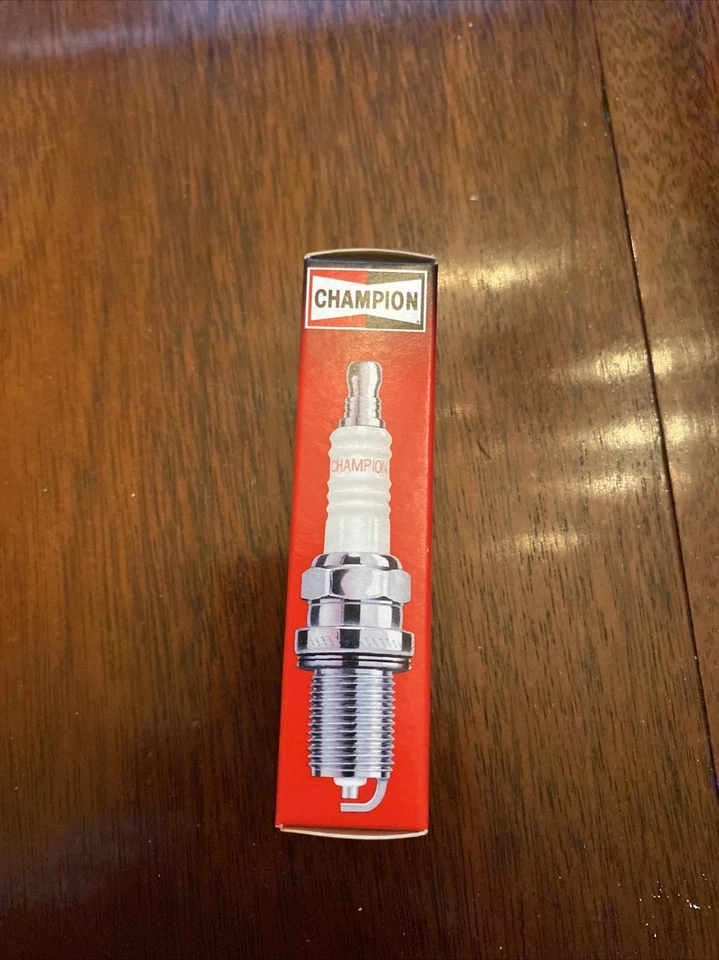 Champion RC6YC Spark Plug Brand New In Box - Image 4 of 4