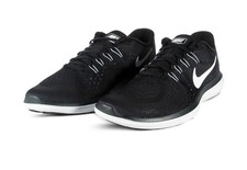 Nike Flex 2017 Run Black Running Shoes with White Swoosh Women's Size 8