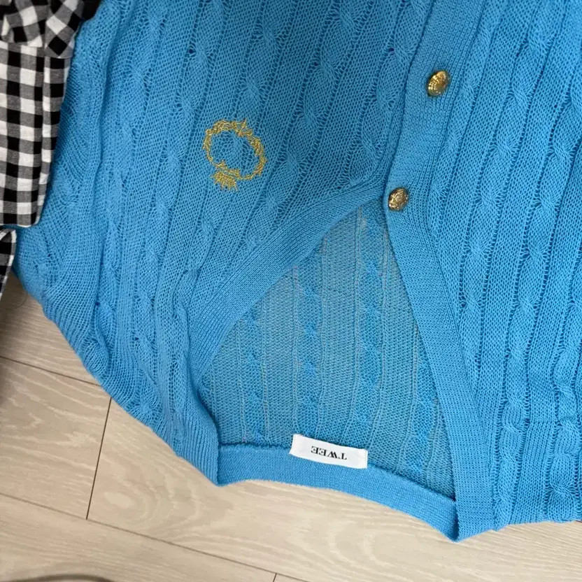 Summer Clothes Bundle 7 Items Used Condition - image 3