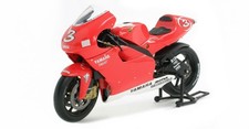Minichamps 1:12 YAMAHA YZR 500 MOTOMONDIALE 2001 TEAM MARLBORO MAX BIAGGI