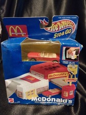 Hot Wheels: Sto & Go McDonalds Restaurant Pla...