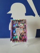 Zebby Mathews Minnesota Twins 2025 Topps Chrome Waveray Refractor Rookie Card