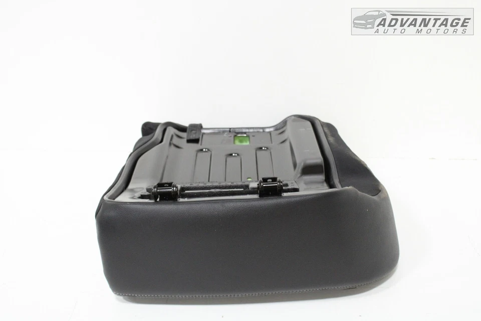 Ford Ecosport 2018-2021 lado trasero derecho segunda fila asiento inferior cojín OEM Foto 3 de 4