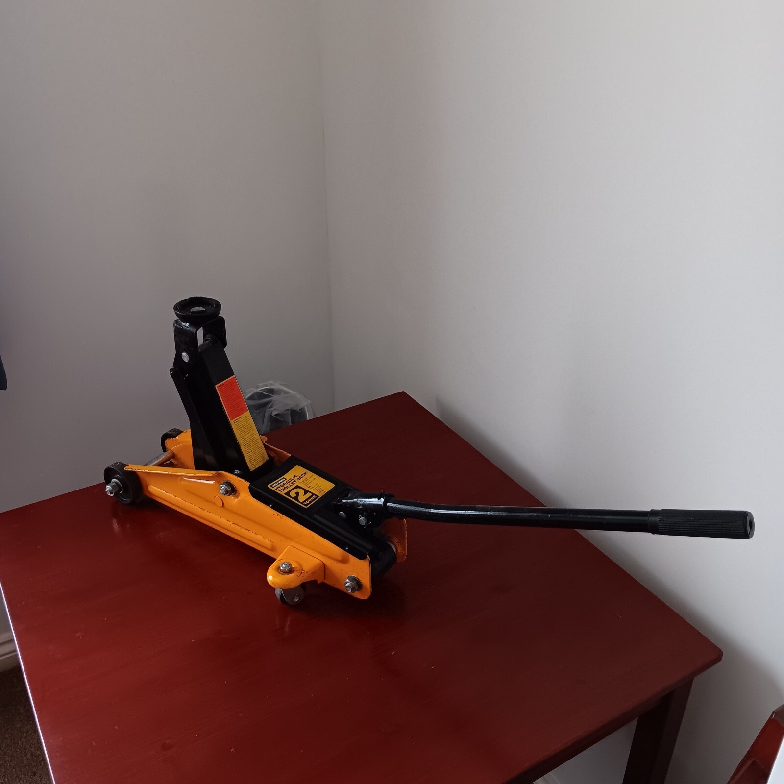 Halfords 2 Tonnes Hydraulic Trolley Jack with Axle Stands eBay