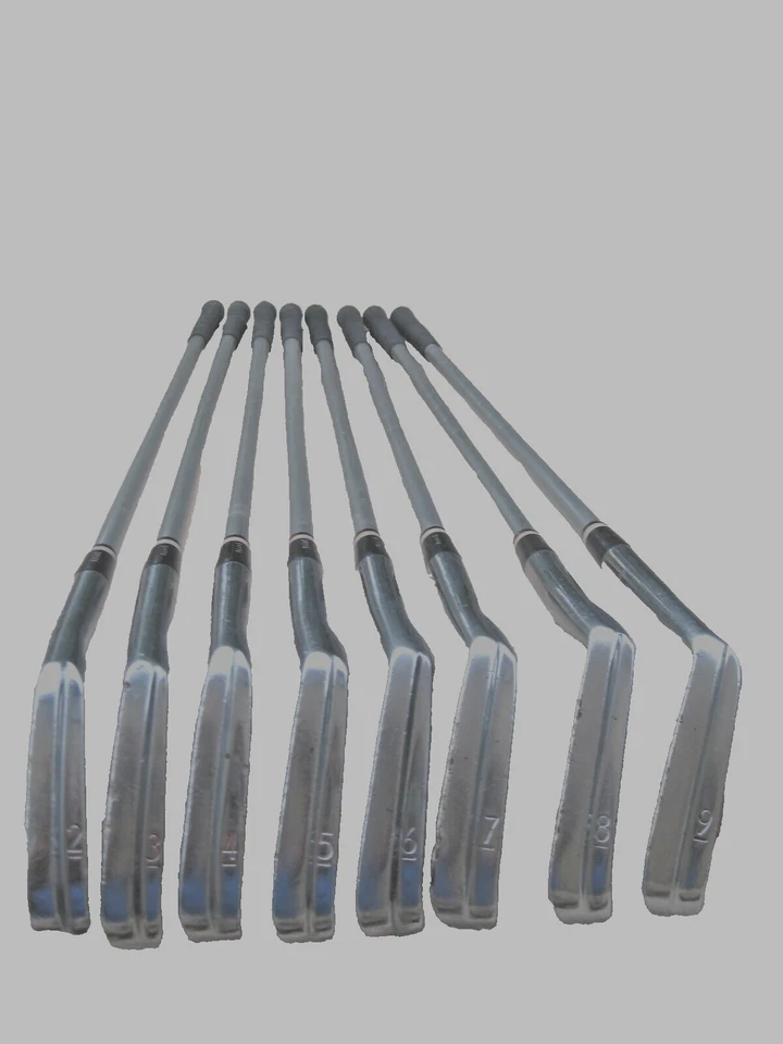 MacGregor MT Tourney TR2A 2-9irons/ Tourney Alum Shaft-37" 5 Iron /RH - Image 2 of 4