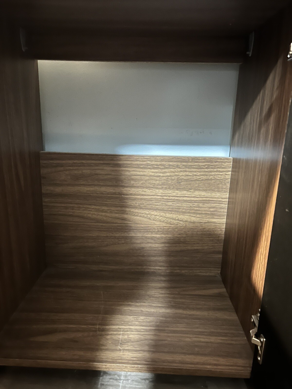 Aqua AR620T Aquarium Fish Tank Stand Walnut Veneer Blk Gloss Doors