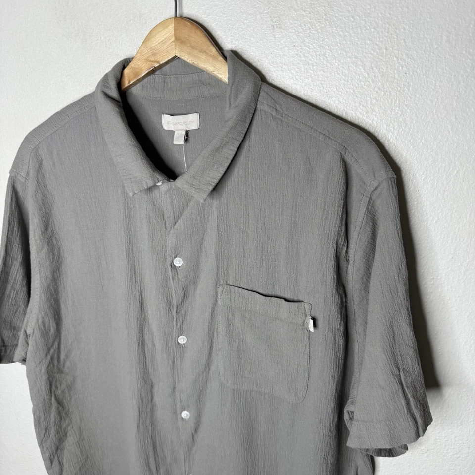 Nueva Camisa Estándar de Tela Urban Outfitters Liam Gris Arrugado Manga Corta Para Hombres XL Foto 2 de 4