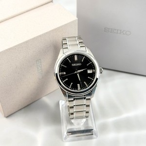 Seiko Essentials SUR311 Montre Quartz en acier inoxydable Cadran noir 40mm pour homme