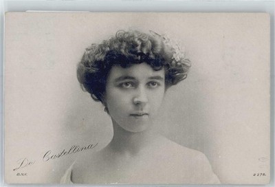 51008132 - De Castellina Filmschauspieler