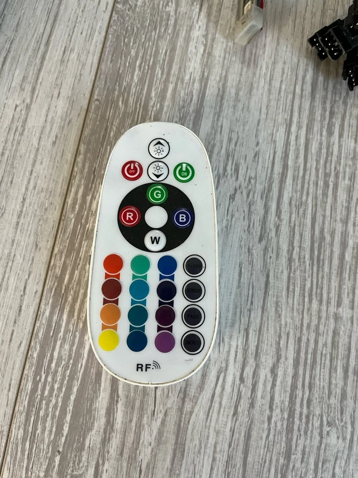 Kit de luces LED Sunpie Bluetooth para moto Foto 2 de 4