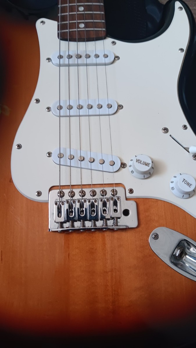 Fender Squier Bullet Stratocaster 2008 | eBay