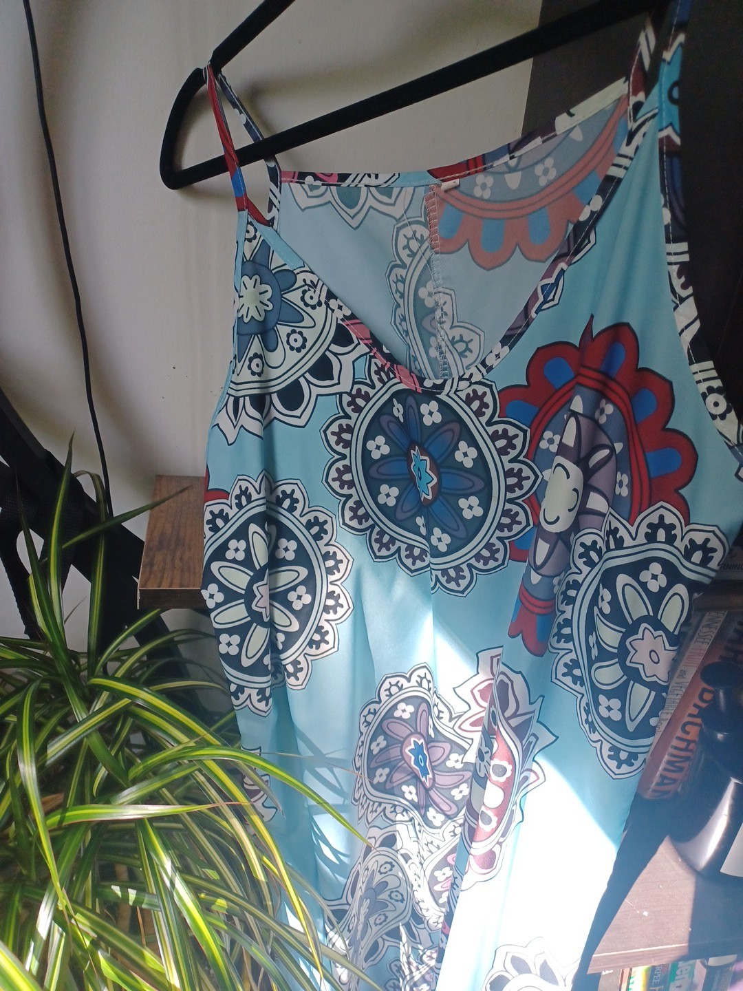 womens Boho Pattern spaghetti straps sundress siz… - image 3