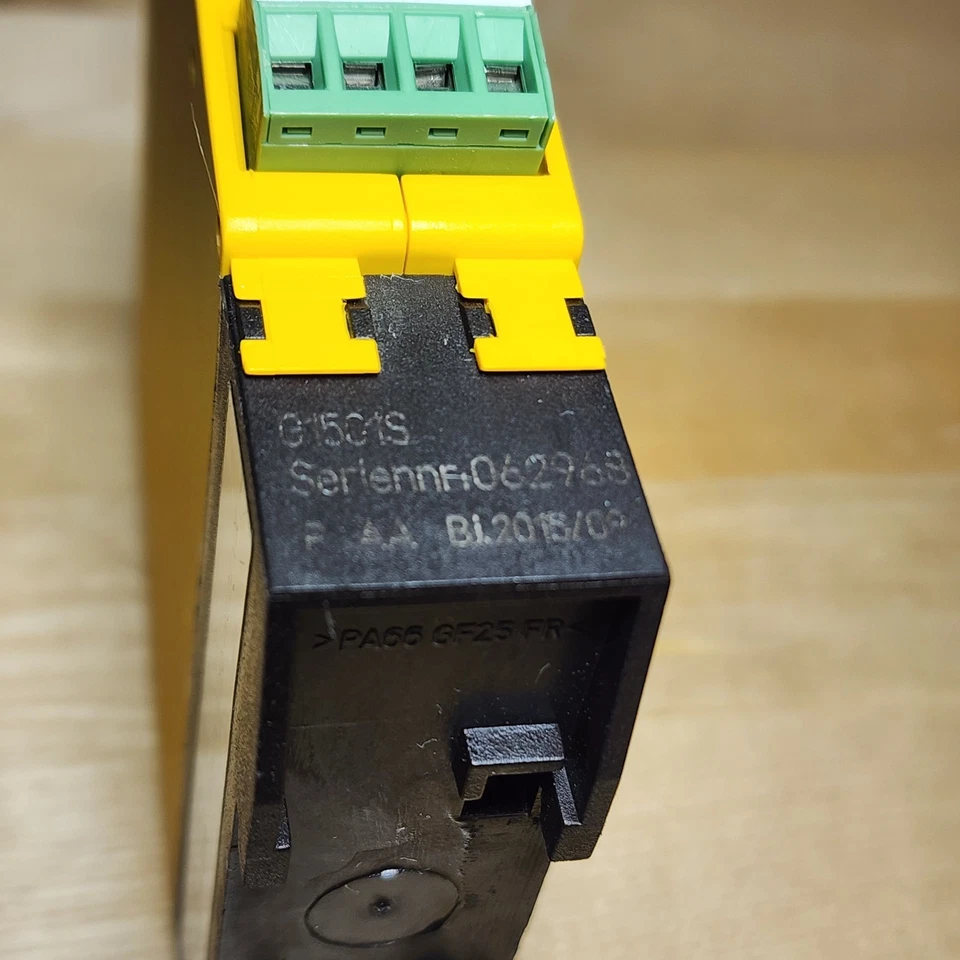 Relé de seguridad IFM G1501S 24VDC Foto 4 de 4