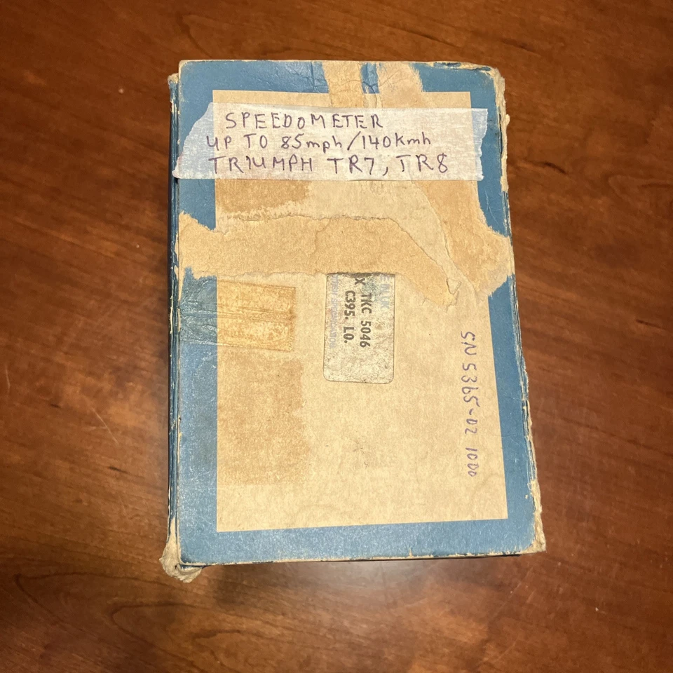 Velocímetro Triumph TR7 y TR8 NOS Smiths, SN - 5365-02. Foto 2 de 4