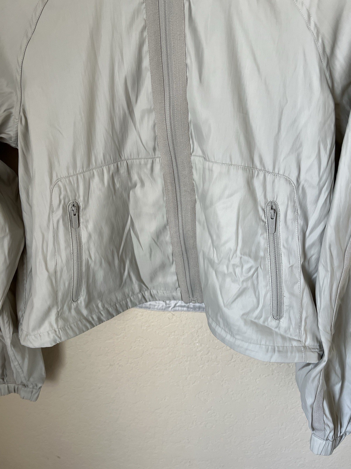 Lululemon Lightweight Reversible Draped Sleeve Ja… - image 10