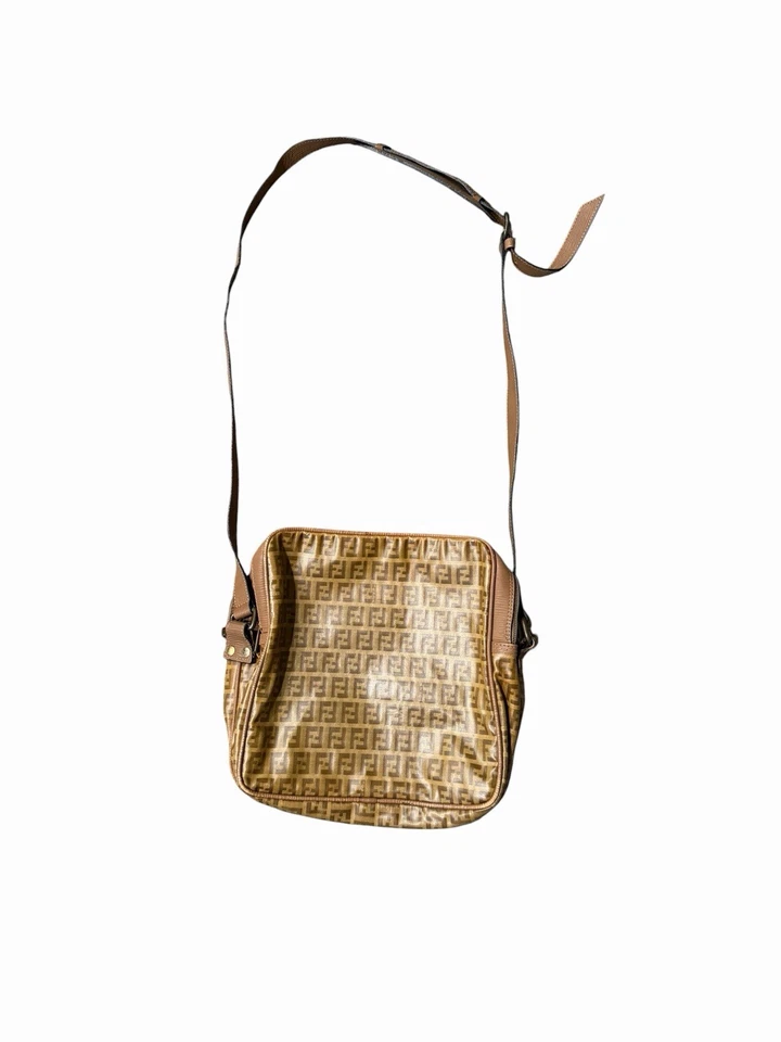 Bolso de Hombro FENDI Logo Patrón Zucca Recubrimiento Lona Cuero Marrón Foto 2 de 4