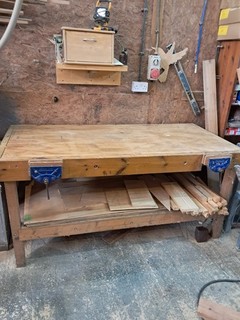 Heavy Duty Woodwork Bench With 2 Vices
