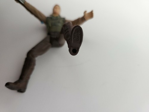 Star Wars Anakin Skywalker 3.75 in Action Figure Attack of the Clones 2001 - Picture 7 of 8
