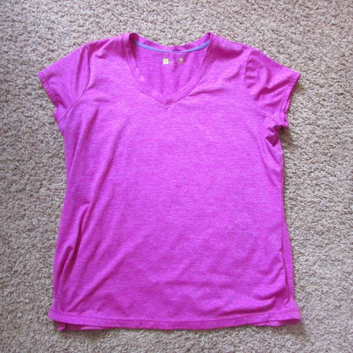 NWOT Xersion XL Bright Pink VNeck Workout Athletic Performance Poly Top Quality