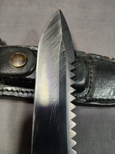 Vintage Explorer Wilderness Survival Knife W/Leather Sheath Compass in handle - Picture 8 of 24