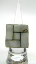 Beautiful 925 Sterling Silver MOP Mother Of Pearl Square Geometric Ring 5.25