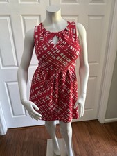 Women’s Red White Geometric Skater Dress 12 Keyhole Cutout Sleeveless Fit Flare