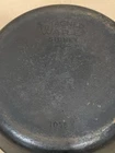 Vintage Wagner Ware Sidney -0- 1056  Cast Iron Skillet 9"D